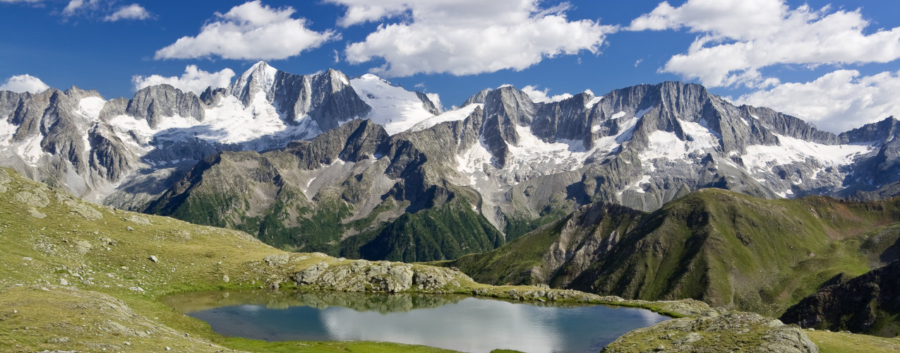 High-altitude trekking tours in the Rhaetian Alps