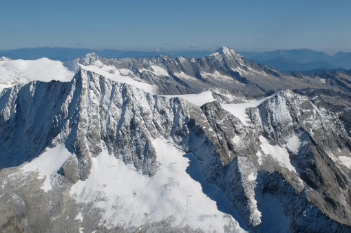 Glaciers of Adamello: Hiking along the paths of WWI